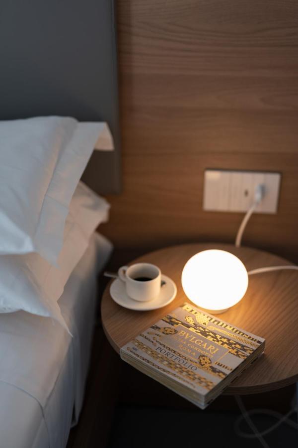 The Grey Hotel Наполи Екстериор снимка