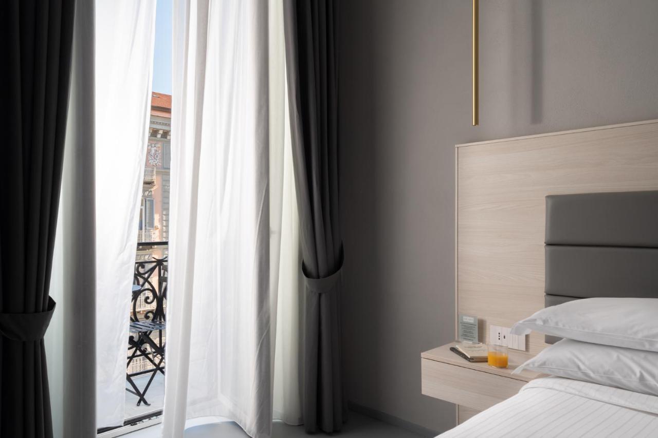 The Grey Hotel Наполи Екстериор снимка