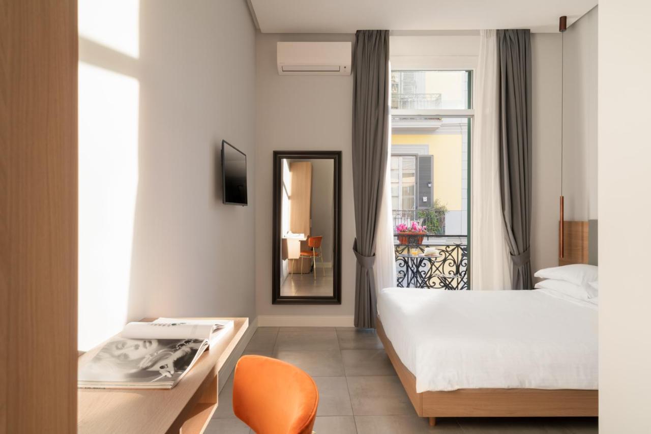 The Grey Hotel Наполи Екстериор снимка