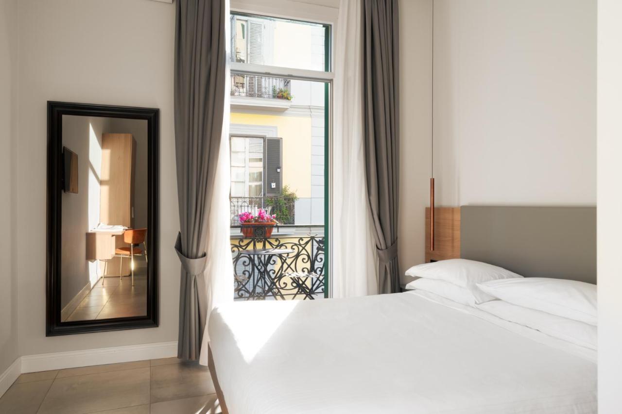 The Grey Hotel Наполи Екстериор снимка