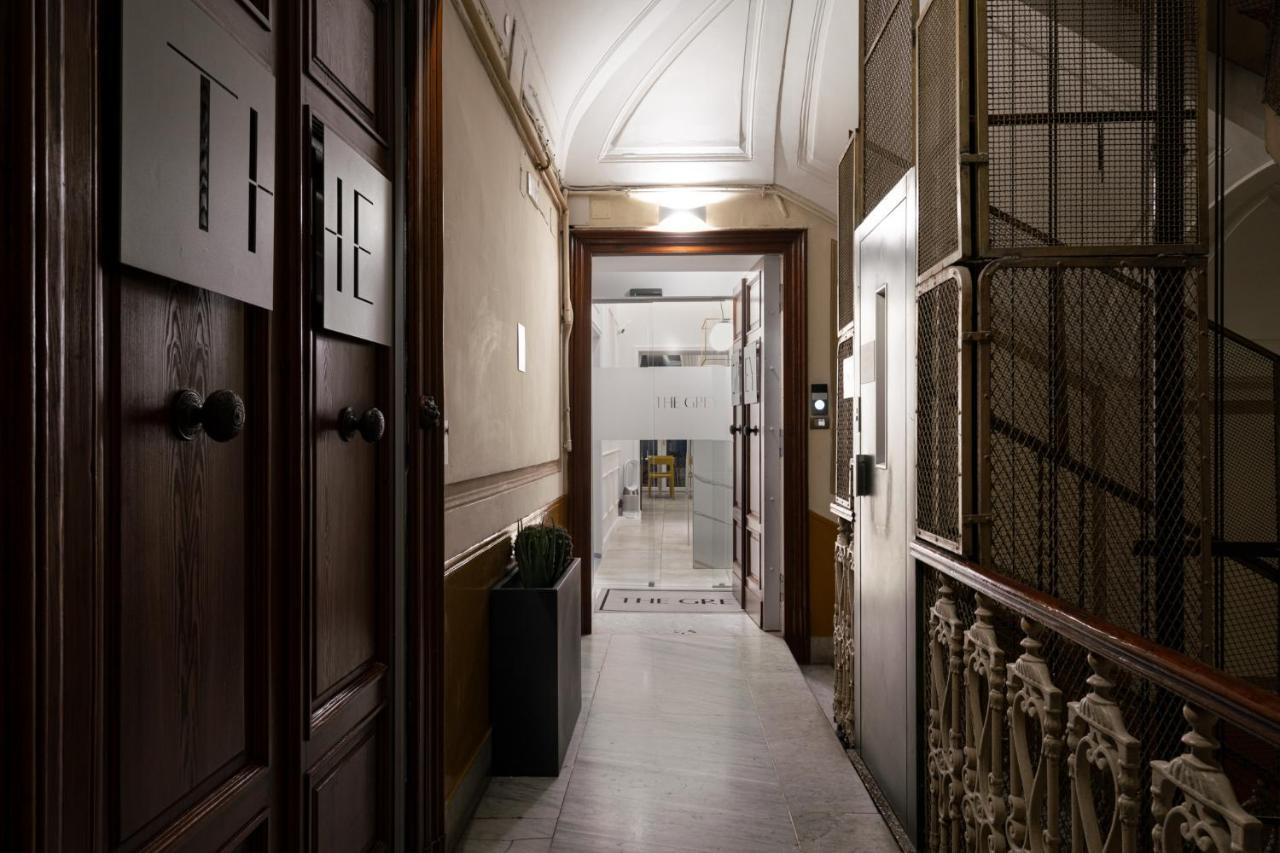The Grey Hotel Наполи Екстериор снимка